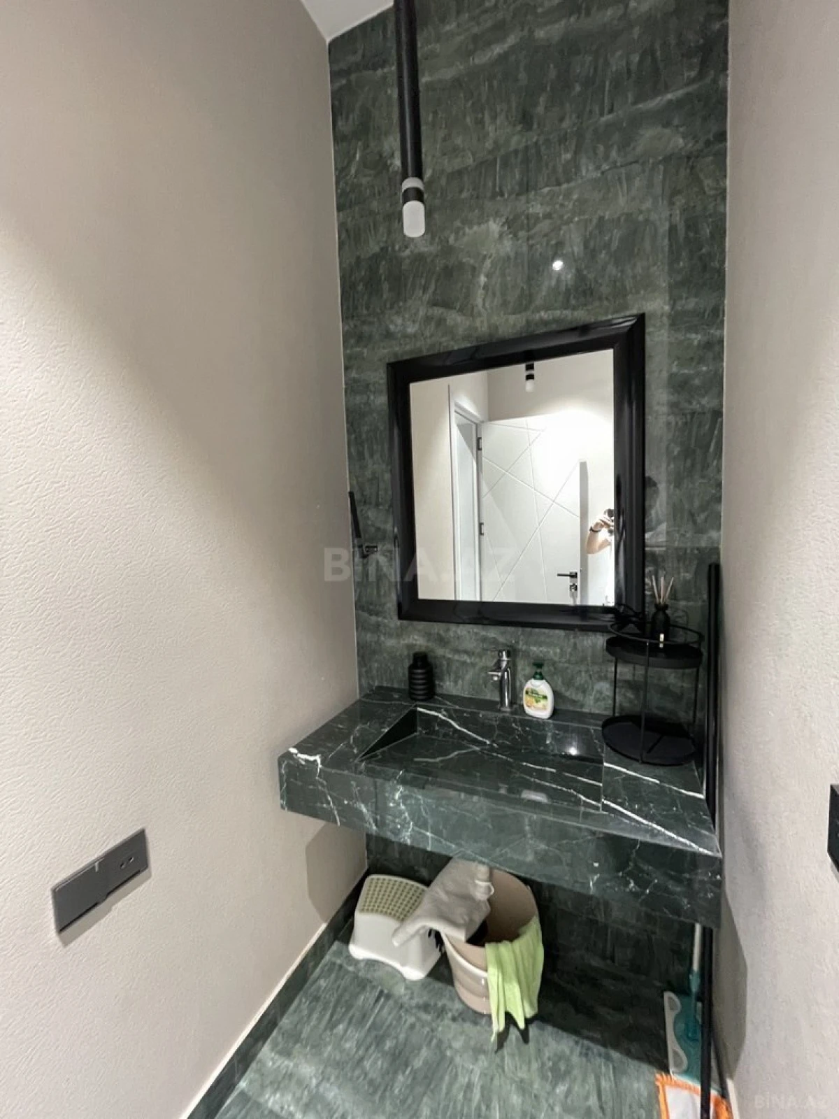 Kirayə verilir 4 otaqlı həyət evi 300 m²