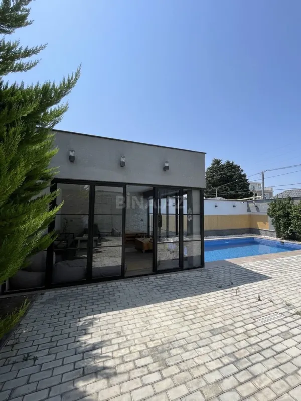 Kirayə verilir 4 otaqlı həyət evi 300 m²