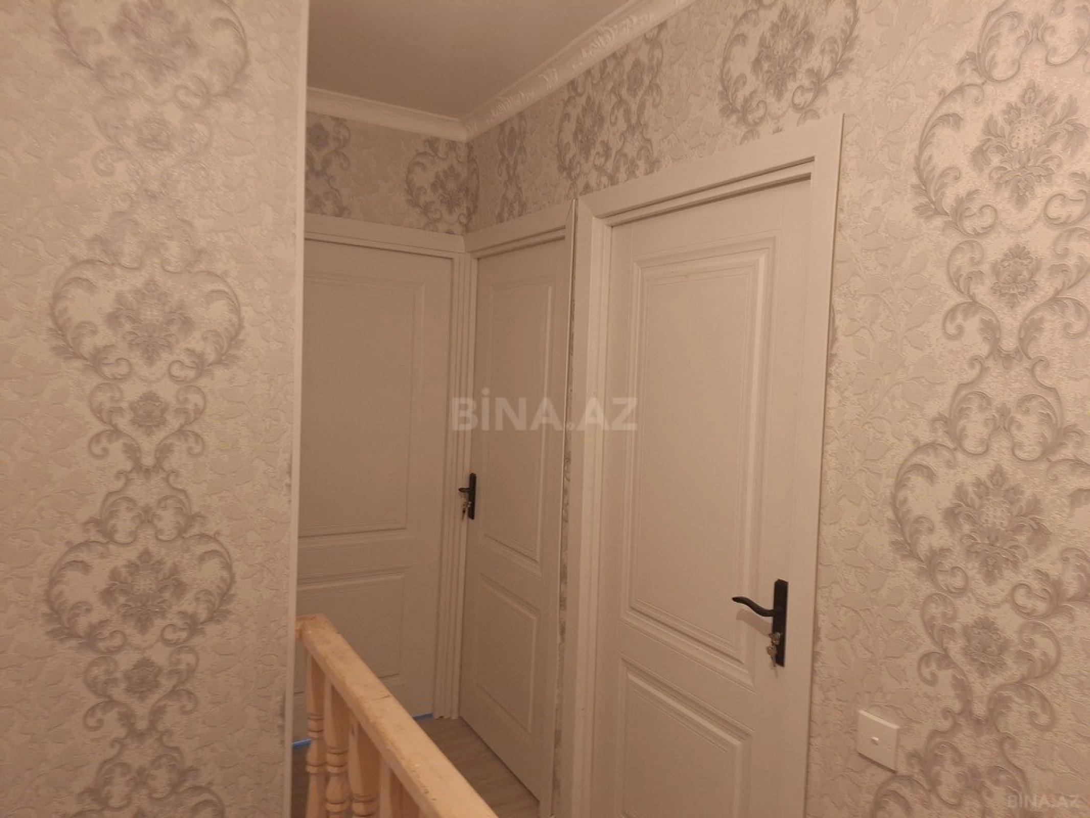 Satılır 4 otaqlı həyət evi 63 m²