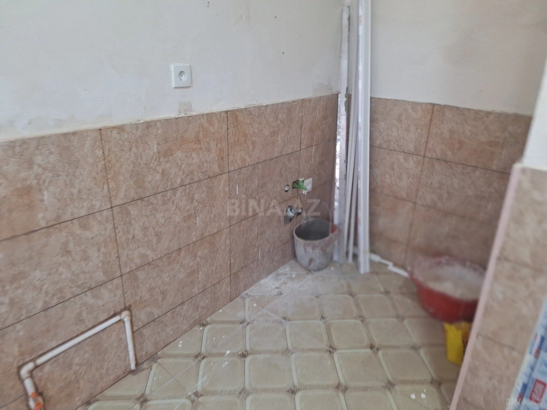 Satılır 4 otaqlı həyət evi 63 m²