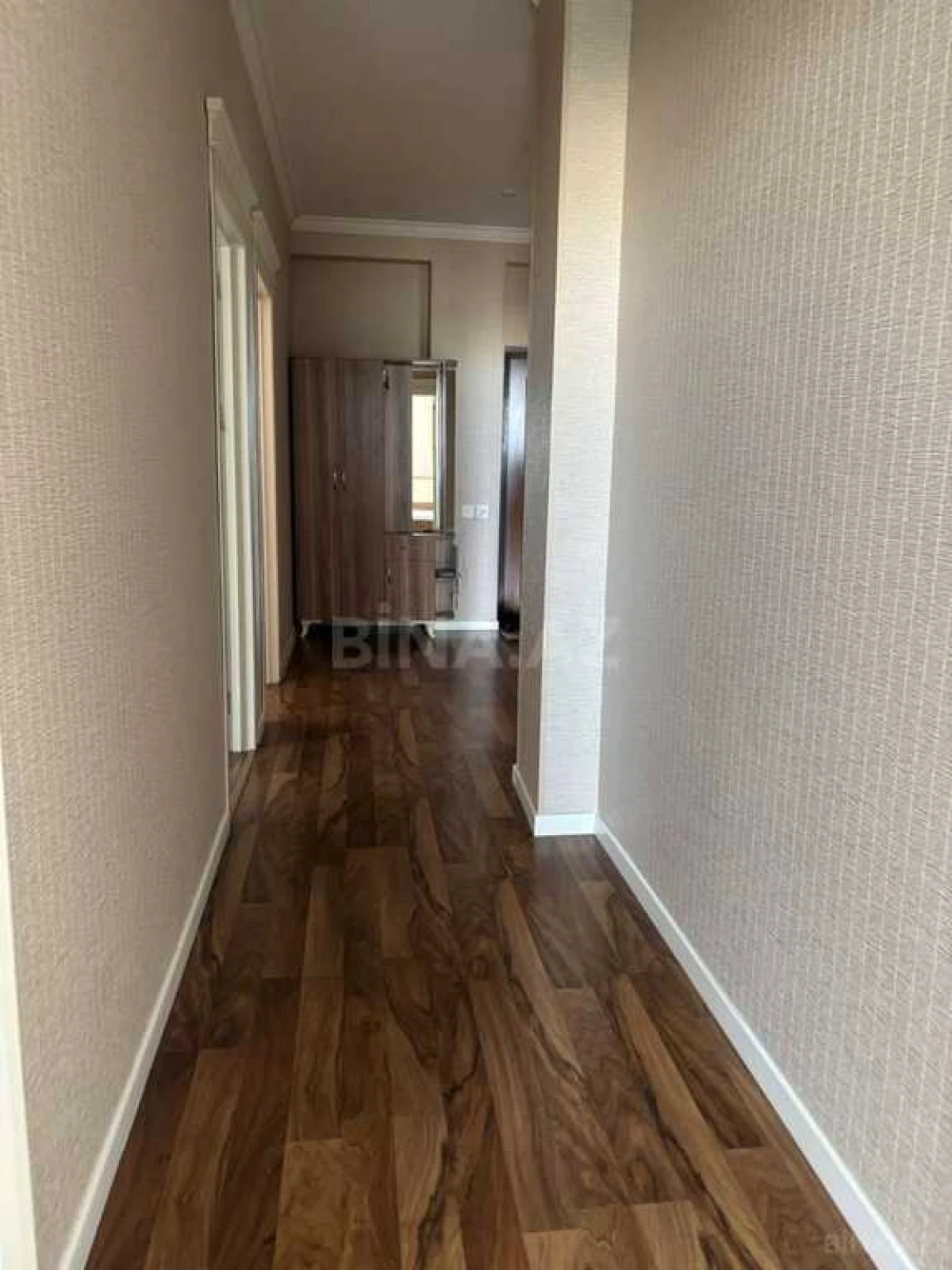 Satılır 4 otaqlı mənzil 103 m²