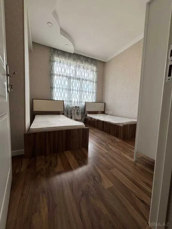 Satılır 4 otaqlı mənzil 103 m²