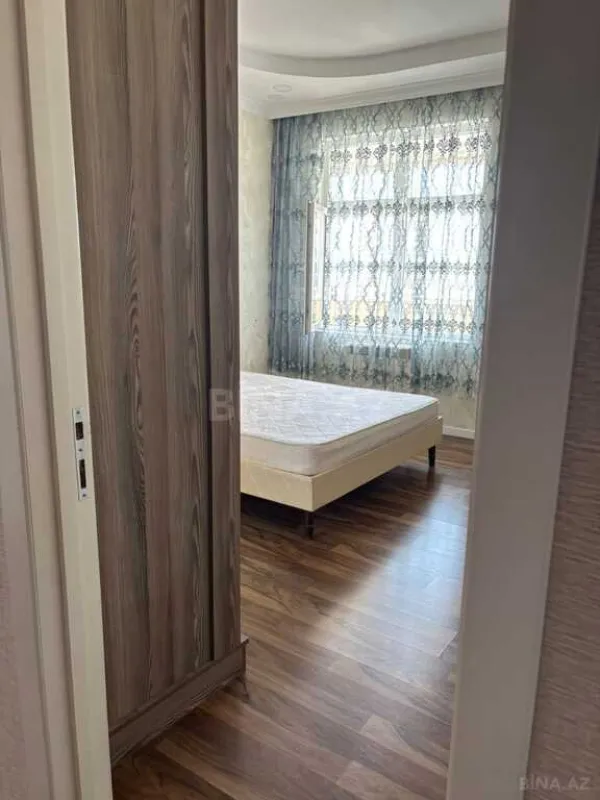 Satılır 4 otaqlı mənzil 103 m²