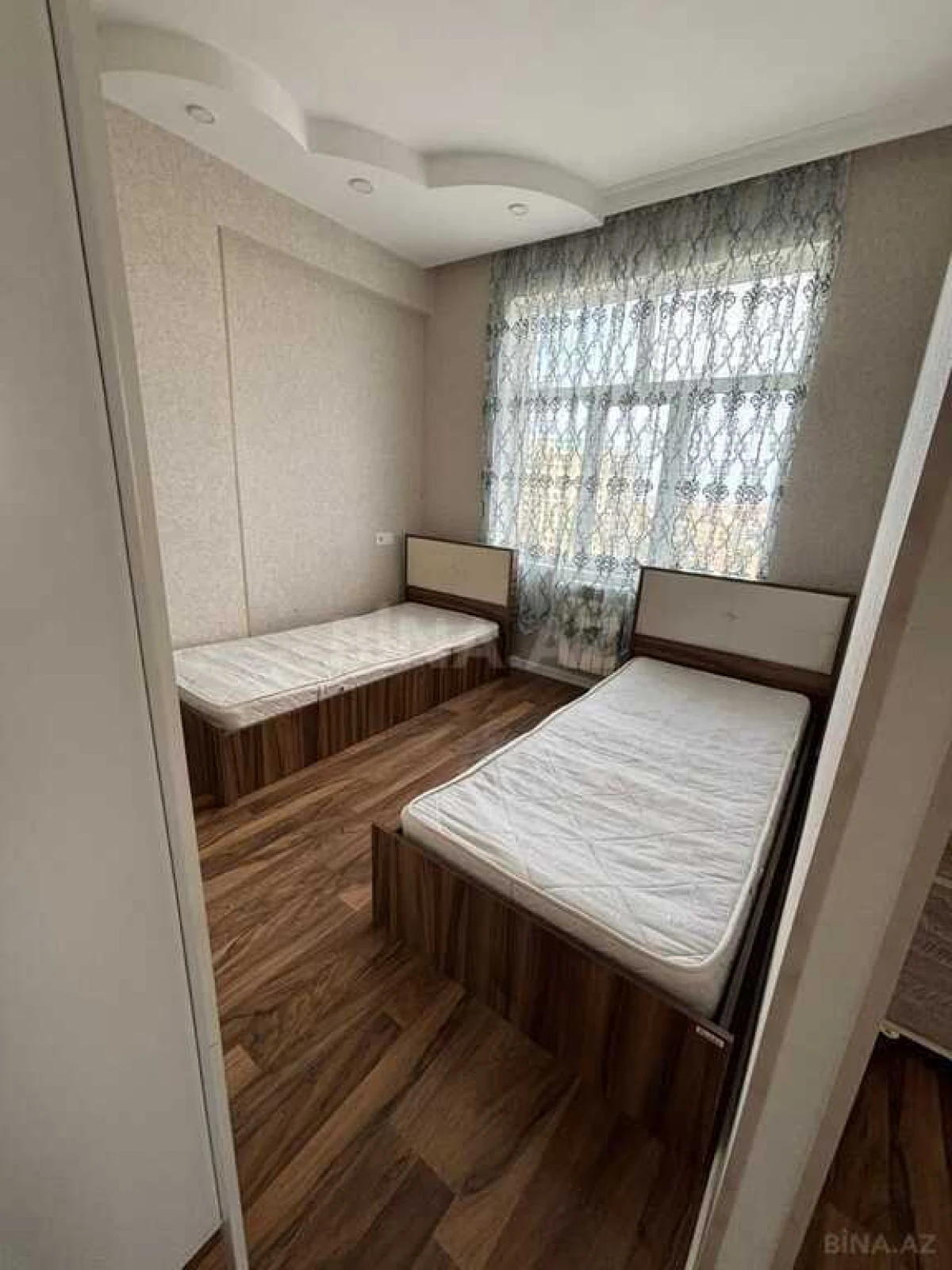 Satılır 4 otaqlı mənzil 103 m²
