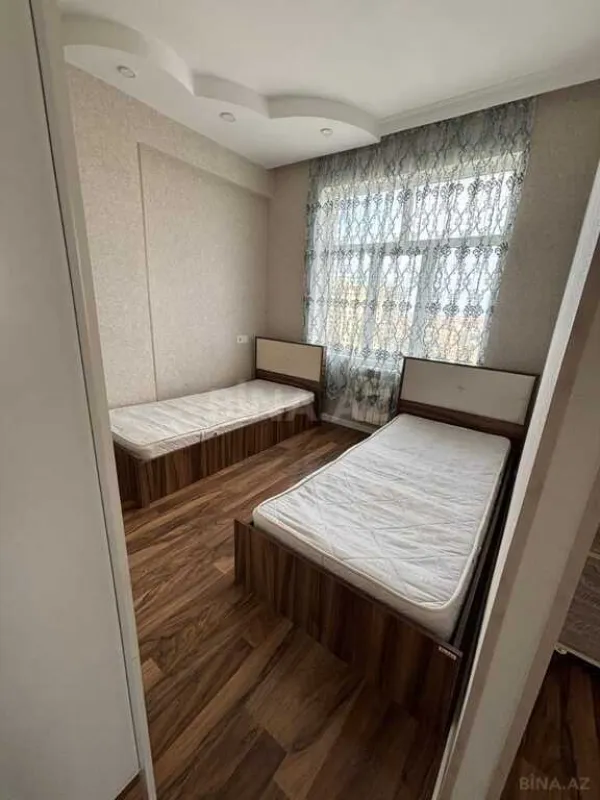 Satılır 4 otaqlı mənzil 103 m²