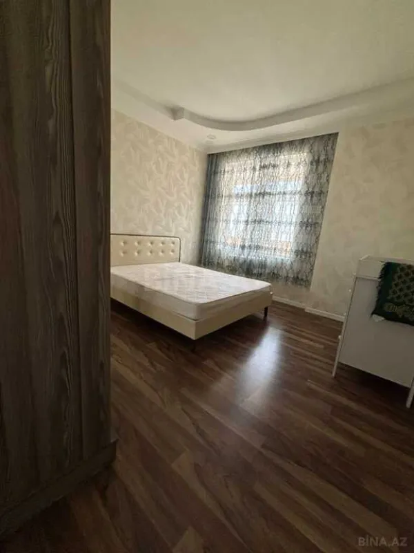 Satılır 4 otaqlı mənzil 103 m²