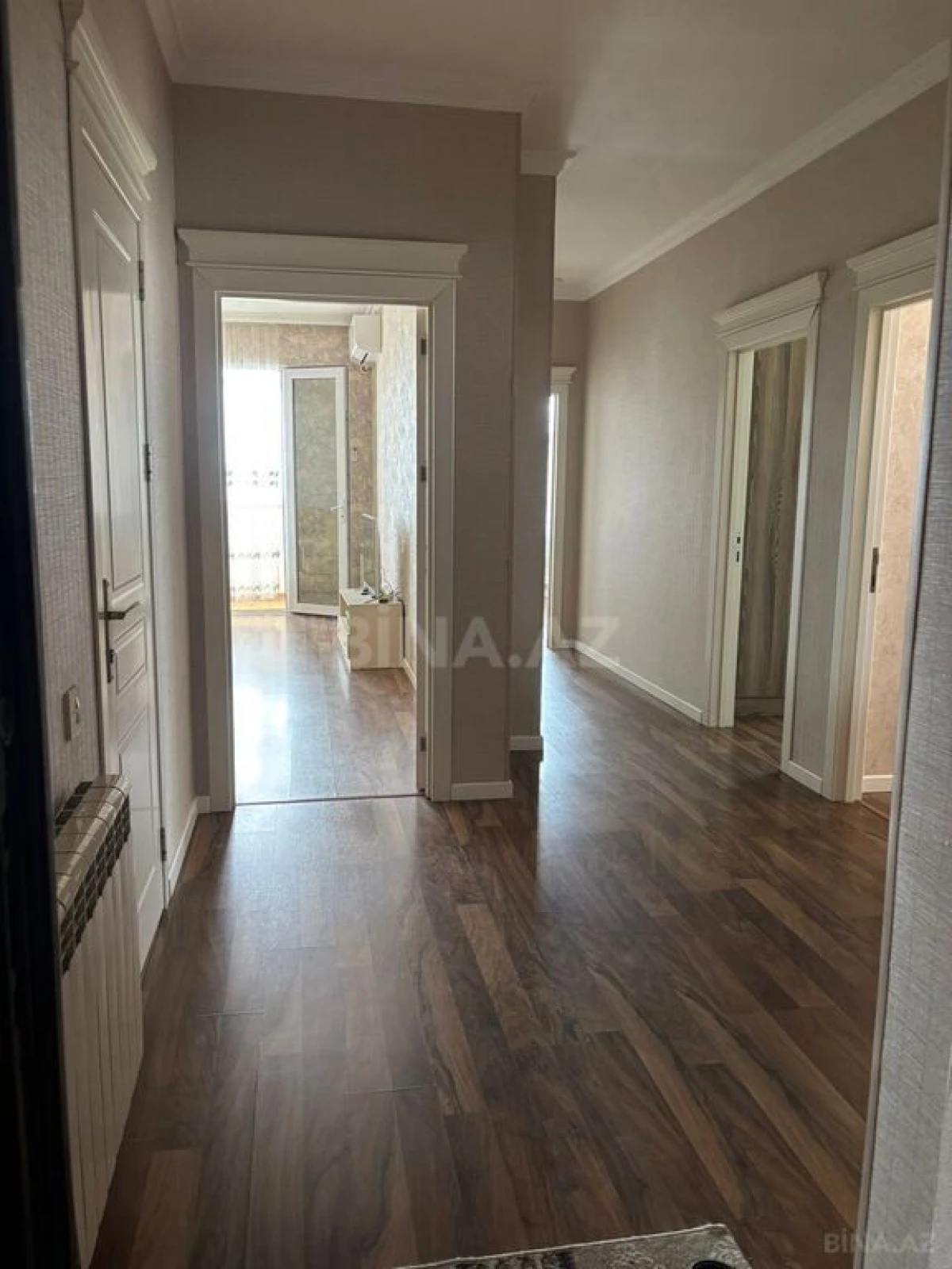 Satılır 4 otaqlı mənzil 103 m²