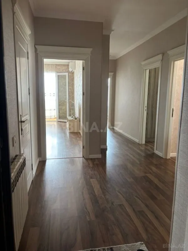 Satılır 4 otaqlı mənzil 103 m²