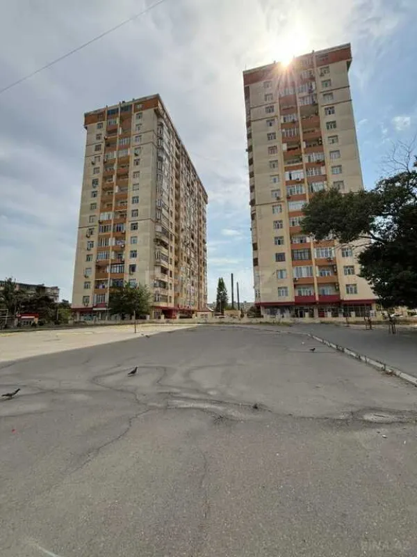 Satılır 4 otaqlı mənzil 103 m²