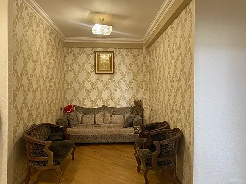 Satılır 3 otaqlı mənzil 154 m²