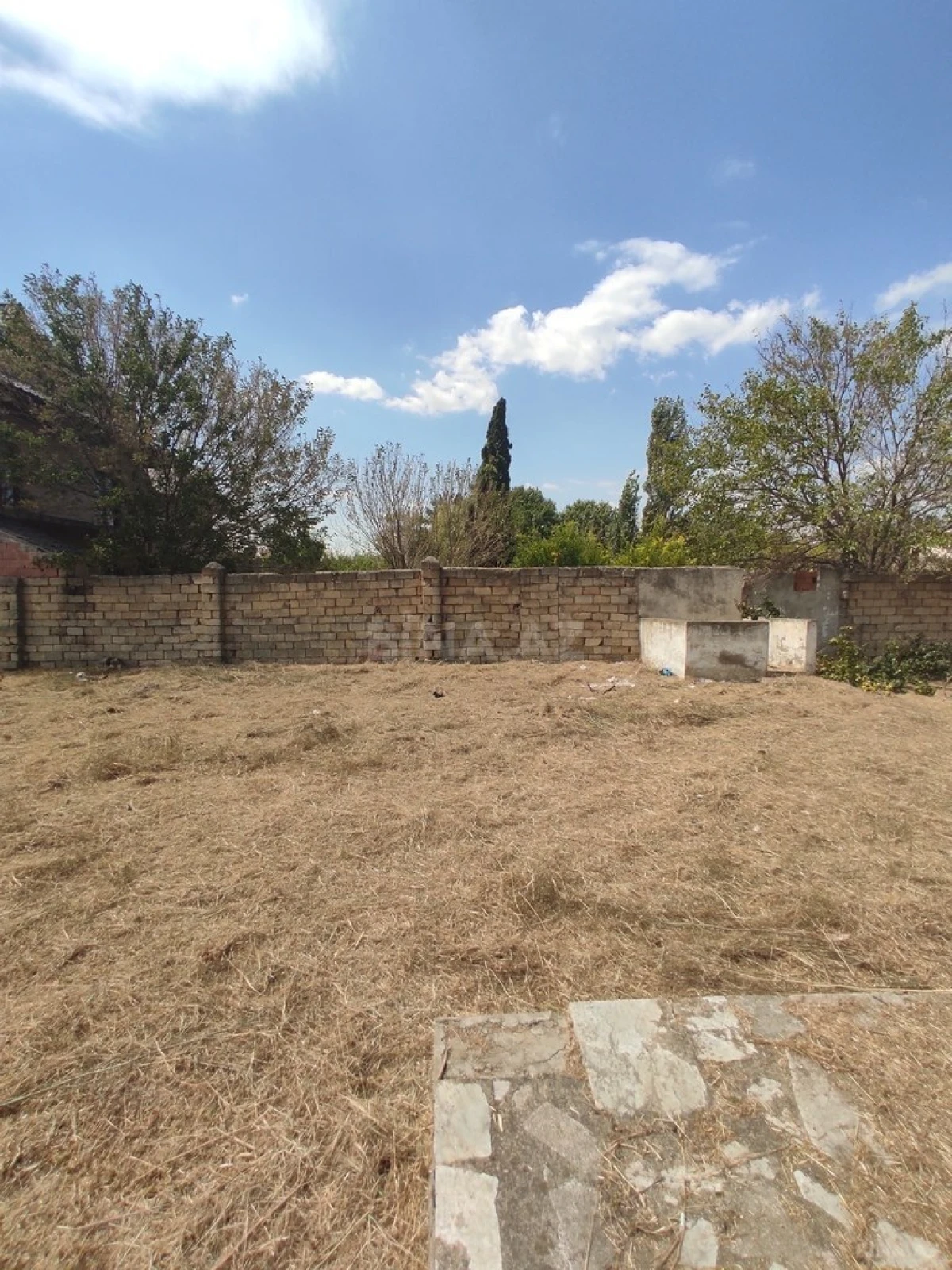 Satılır torpaq sahəsi 2 m²