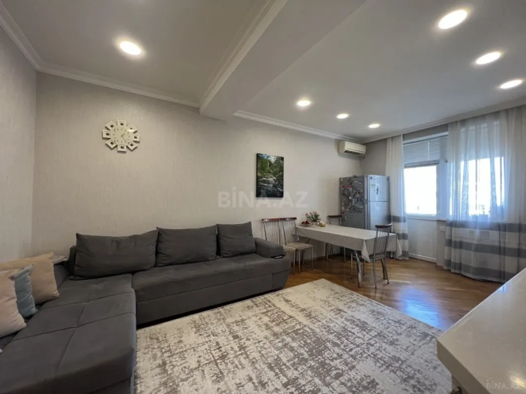 Satılır 3 otaqlı mənzil 158 m²