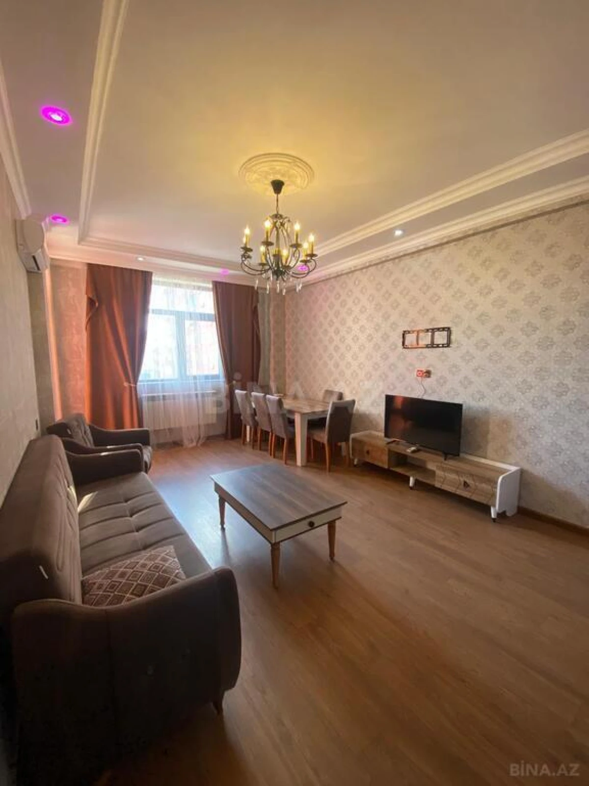 Kirayə verilir 2 otaqlı mənzil 75 m²
