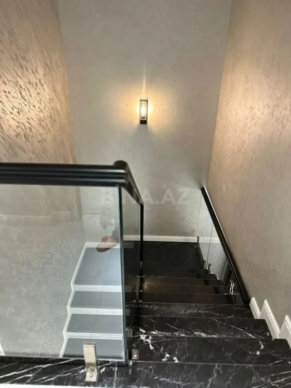 Kirayə verilir 4 otaqlı həyət evi 200 m²