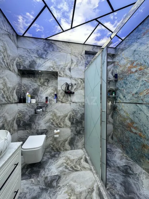 Satılır 3 otaqlı mənzil 125 m²