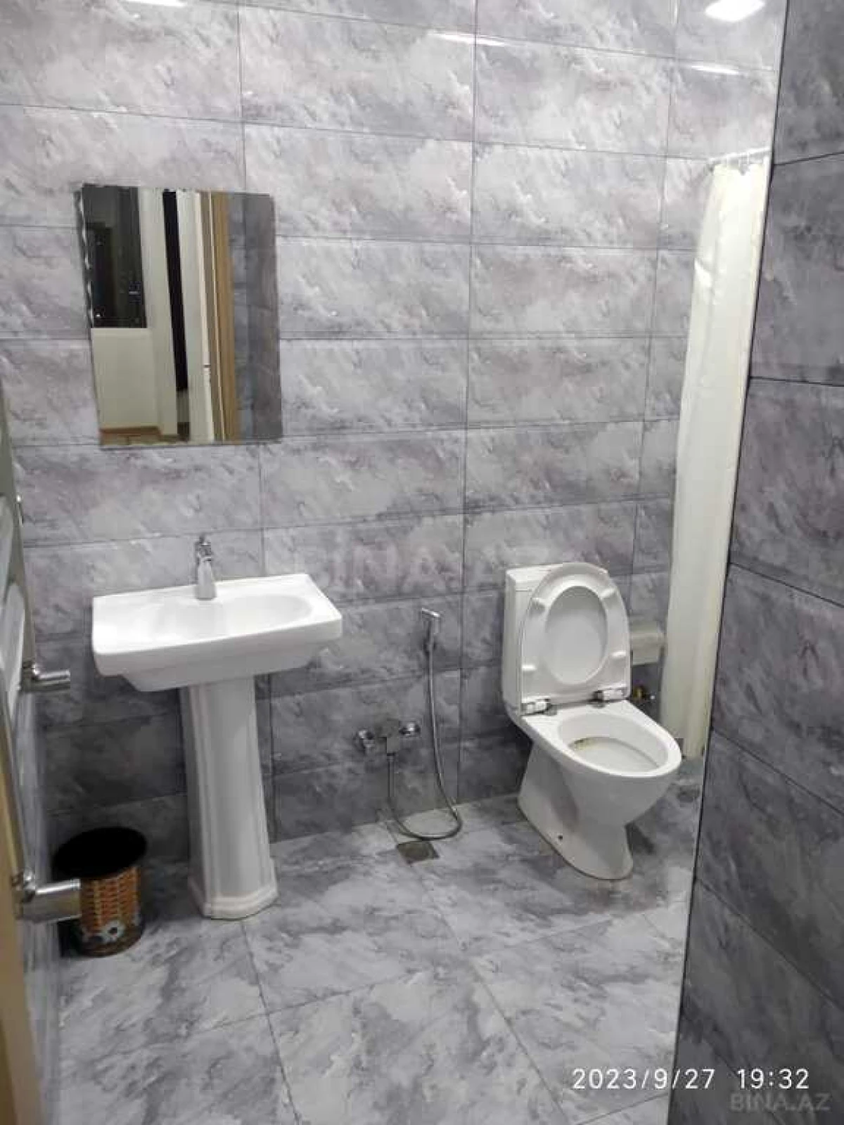 Kirayə verilir 2 otaqlı mənzil 50 m²