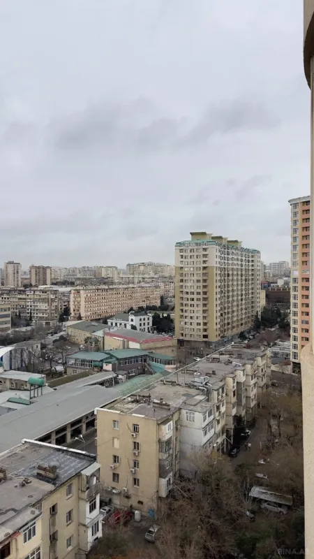 Satılır 3 otaqlı mənzil 105 m²