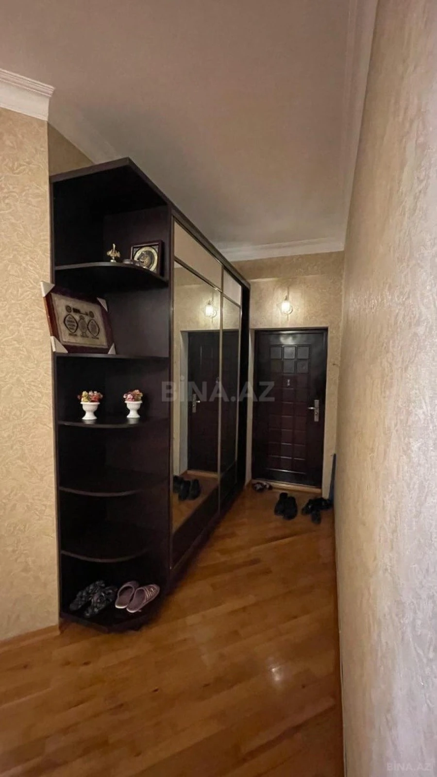 Satılır 3 otaqlı mənzil 105 m²