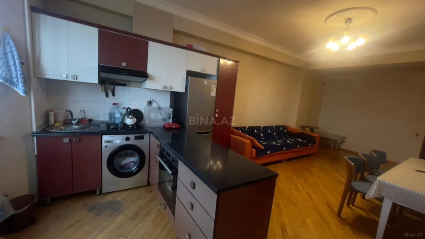 Satılır 3 otaqlı mənzil 105 m²