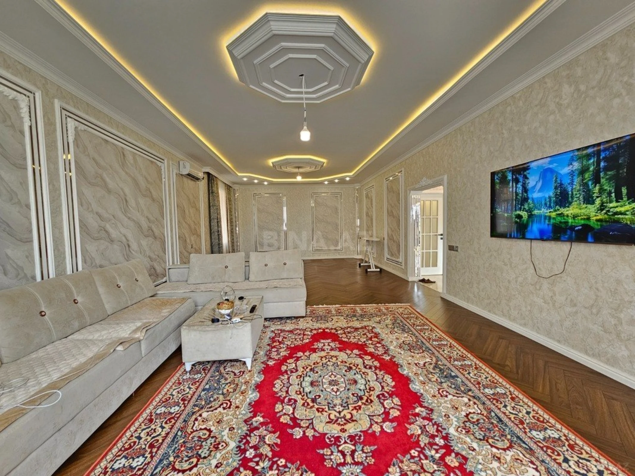 Satılır 4 otaqlı həyət evi 270 m²