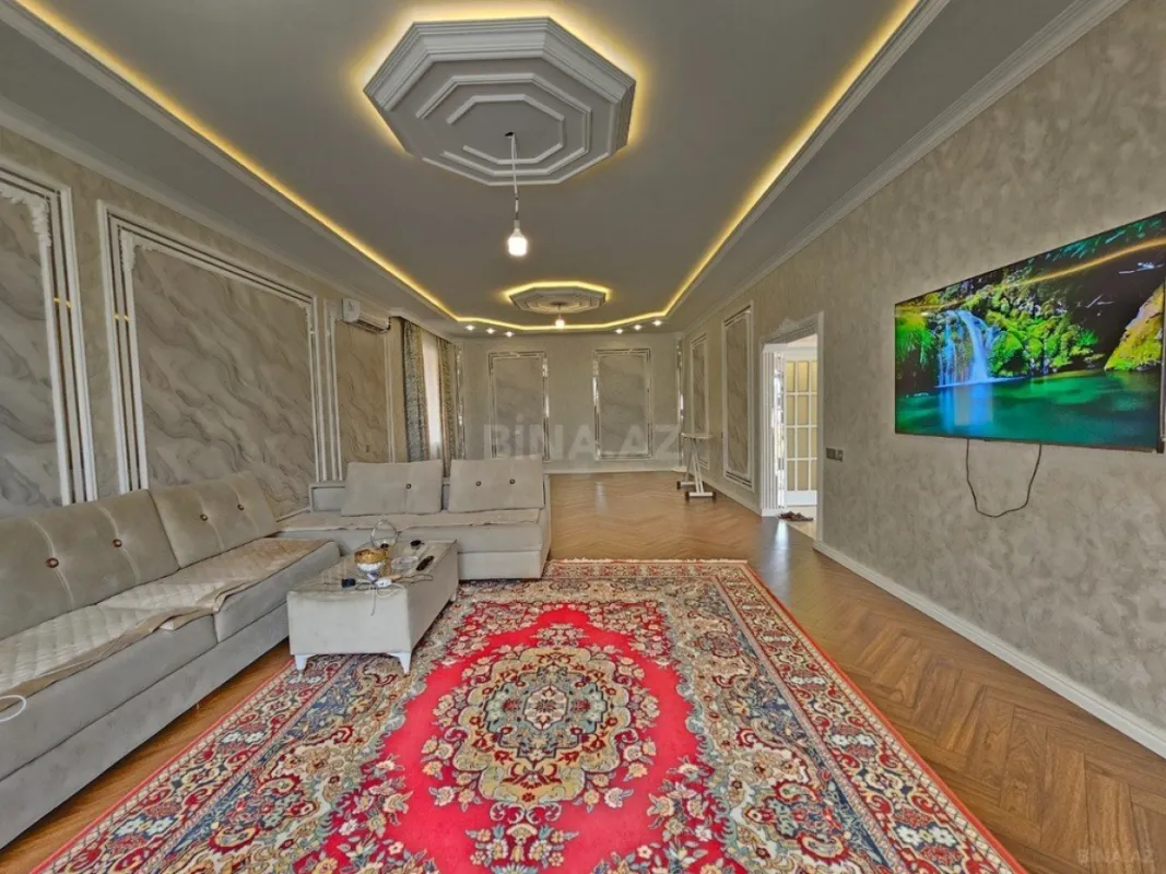 Satılır 4 otaqlı həyət evi 270 m²