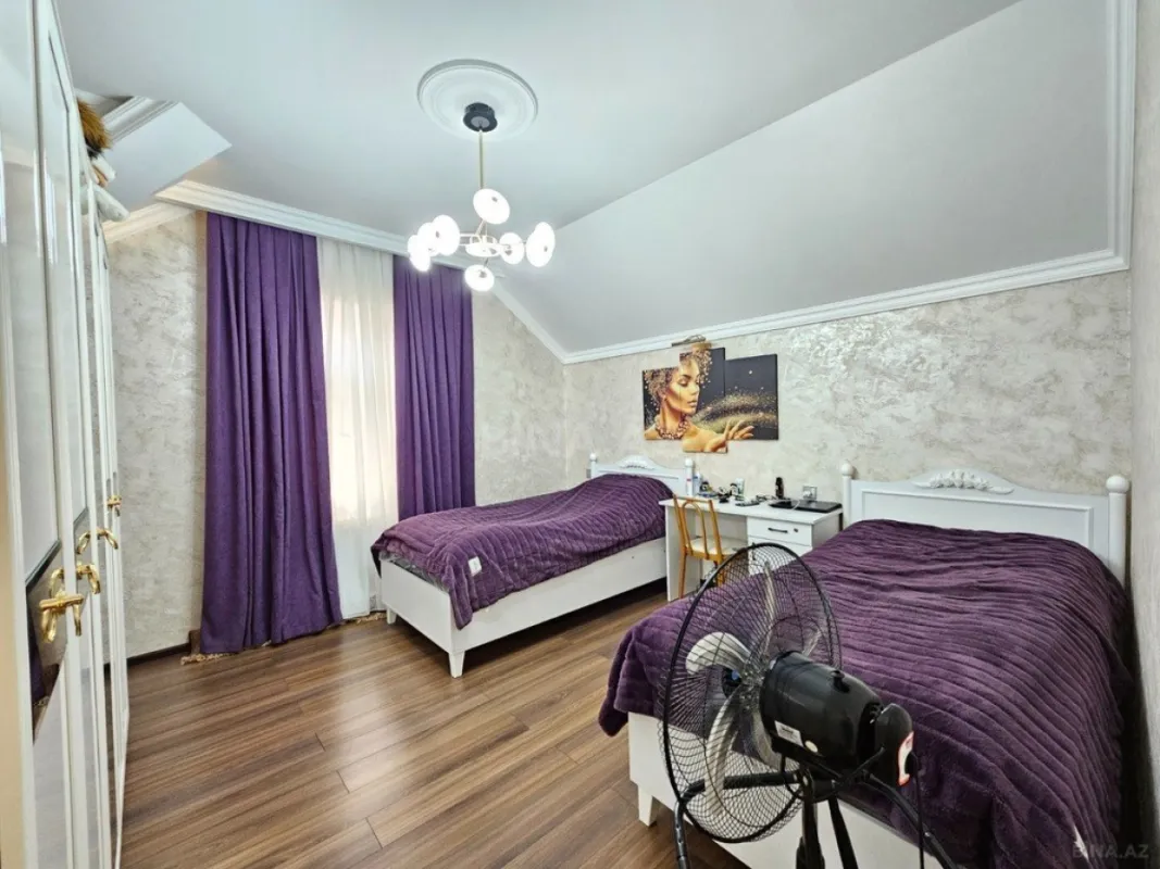 Satılır 4 otaqlı həyət evi 270 m²