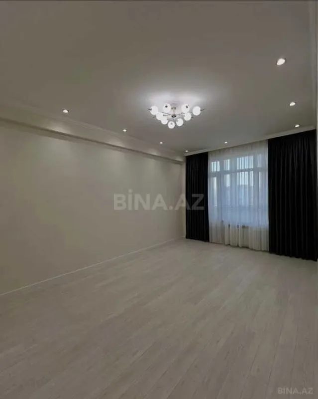 Satılır 2 otaqlı mənzil 67 m²