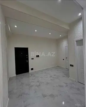 Satılır 2 otaqlı mənzil 67 m²