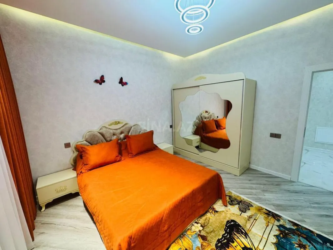 Satılır 4 otaqlı həyət evi 170 m²