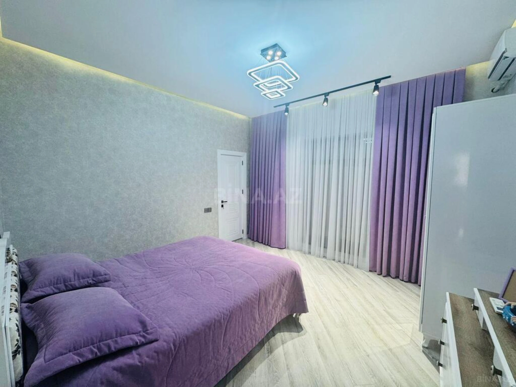 Satılır 4 otaqlı həyət evi 170 m²