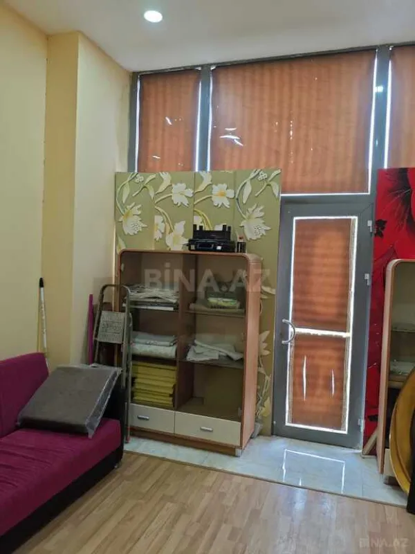 Satılır obyekt 178 m²