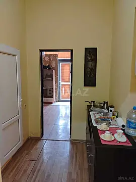 Satılır obyekt 178 m²