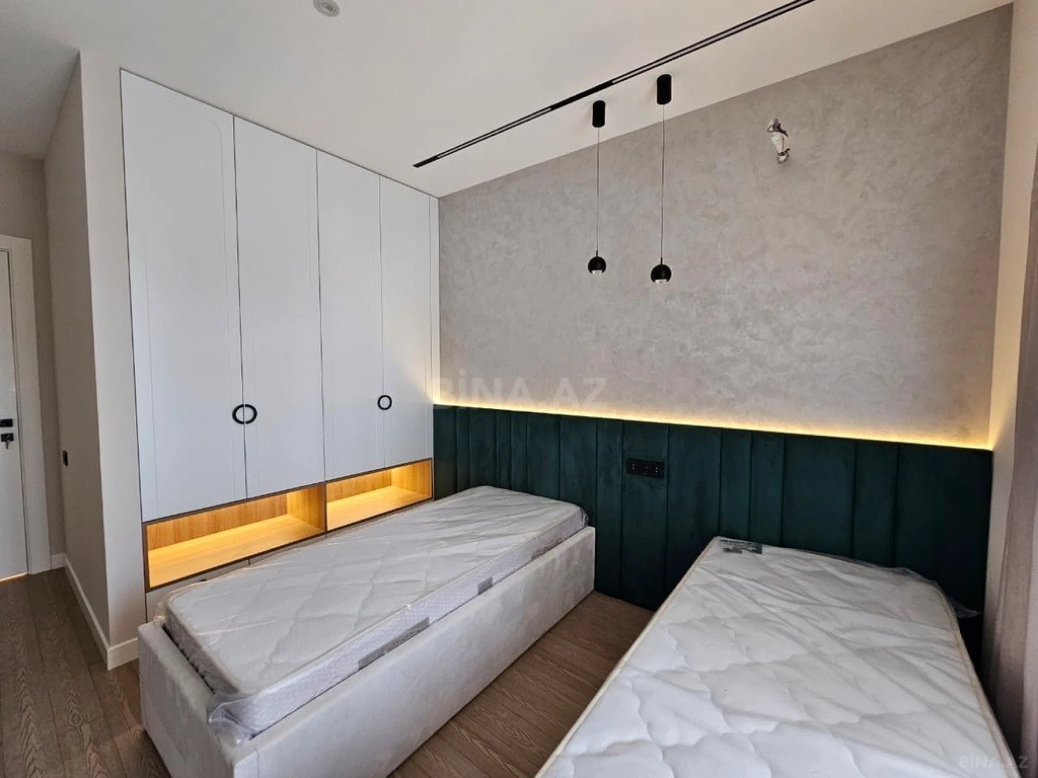 Satılır 3 otaqlı mənzil 110 m²