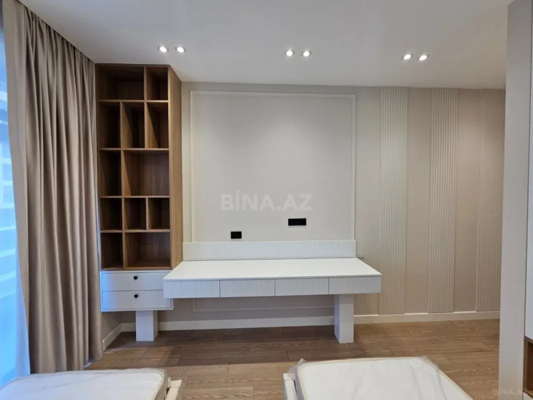 Satılır 3 otaqlı mənzil 110 m²