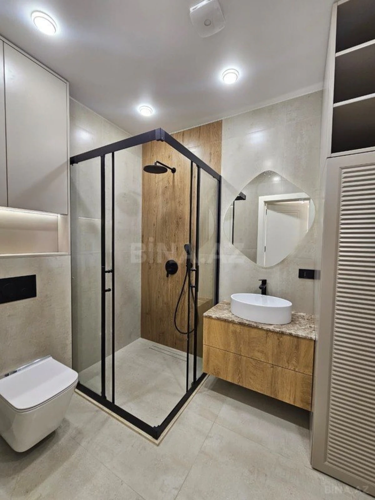 Satılır 3 otaqlı mənzil 110 m²