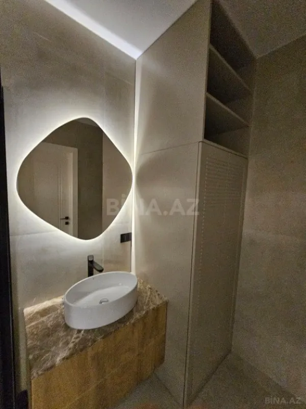Satılır 3 otaqlı mənzil 110 m²