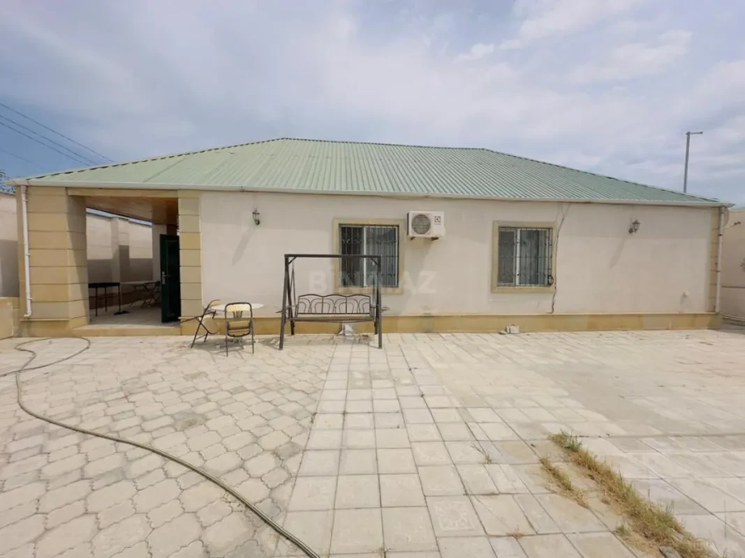 Satılır 4 otaqlı həyət evi 100 m²