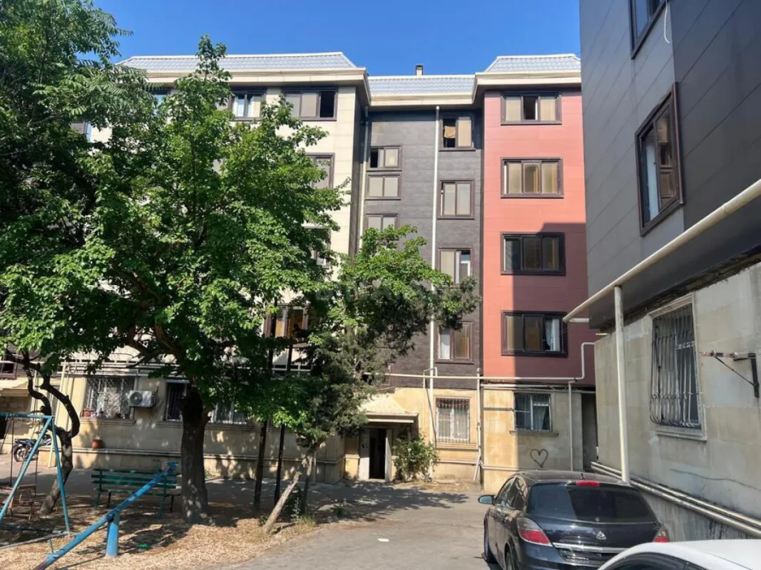 Satılır 2 otaqlı mənzil 48 m²