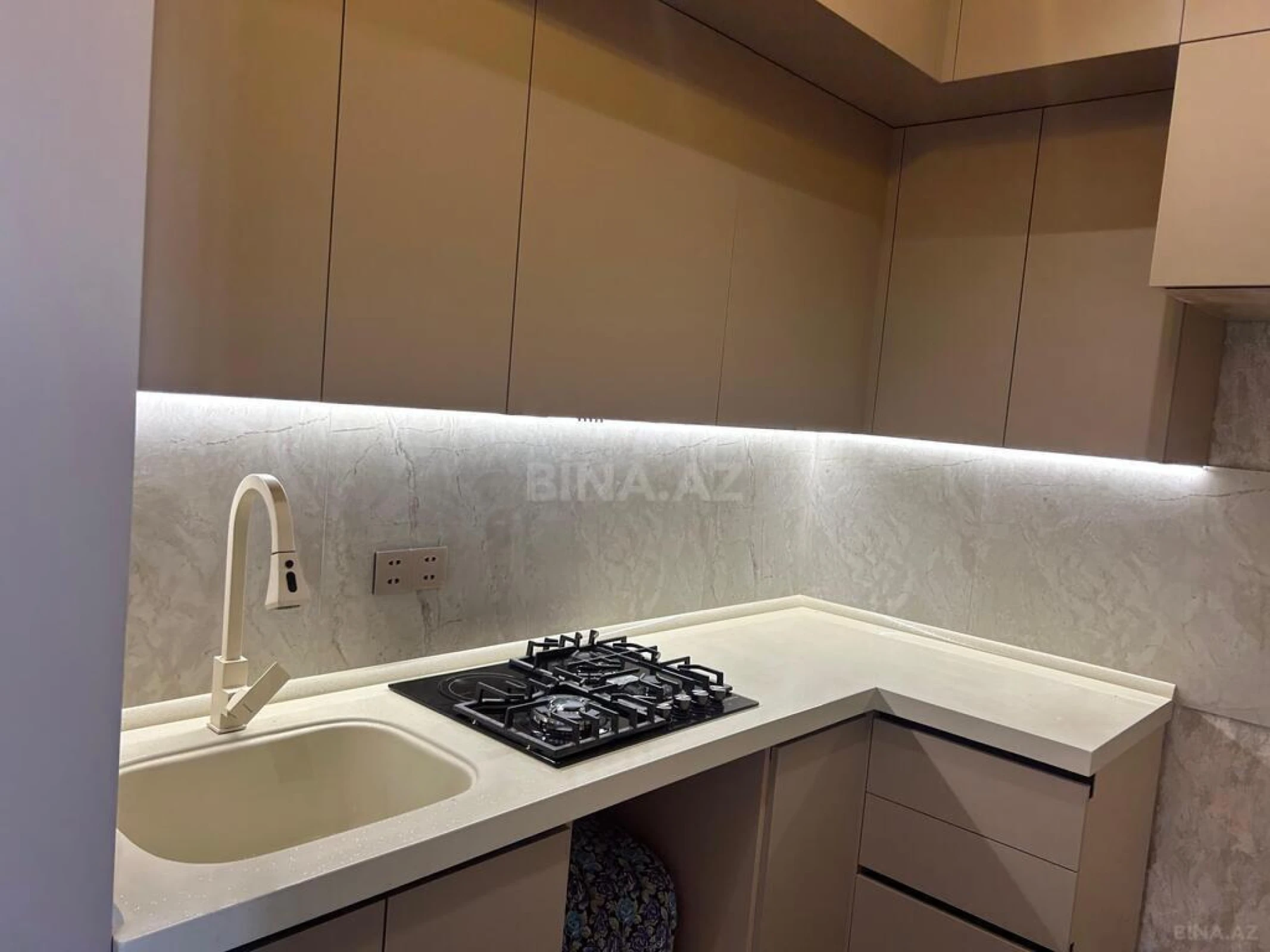 Satılır 2 otaqlı mənzil 52.3 m²