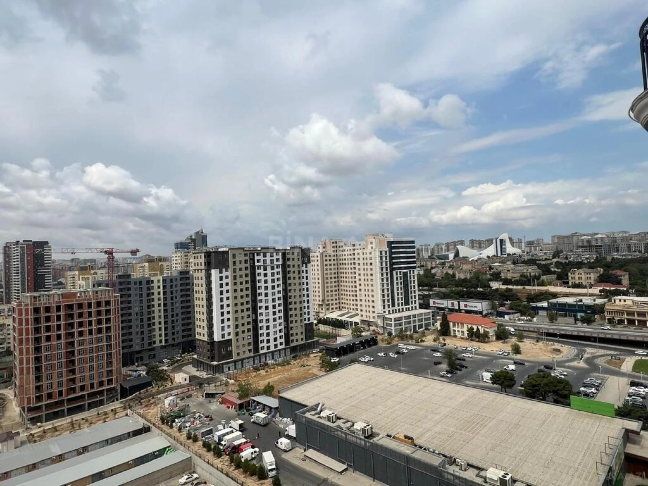 Satılır 2 otaqlı mənzil 52.3 m²