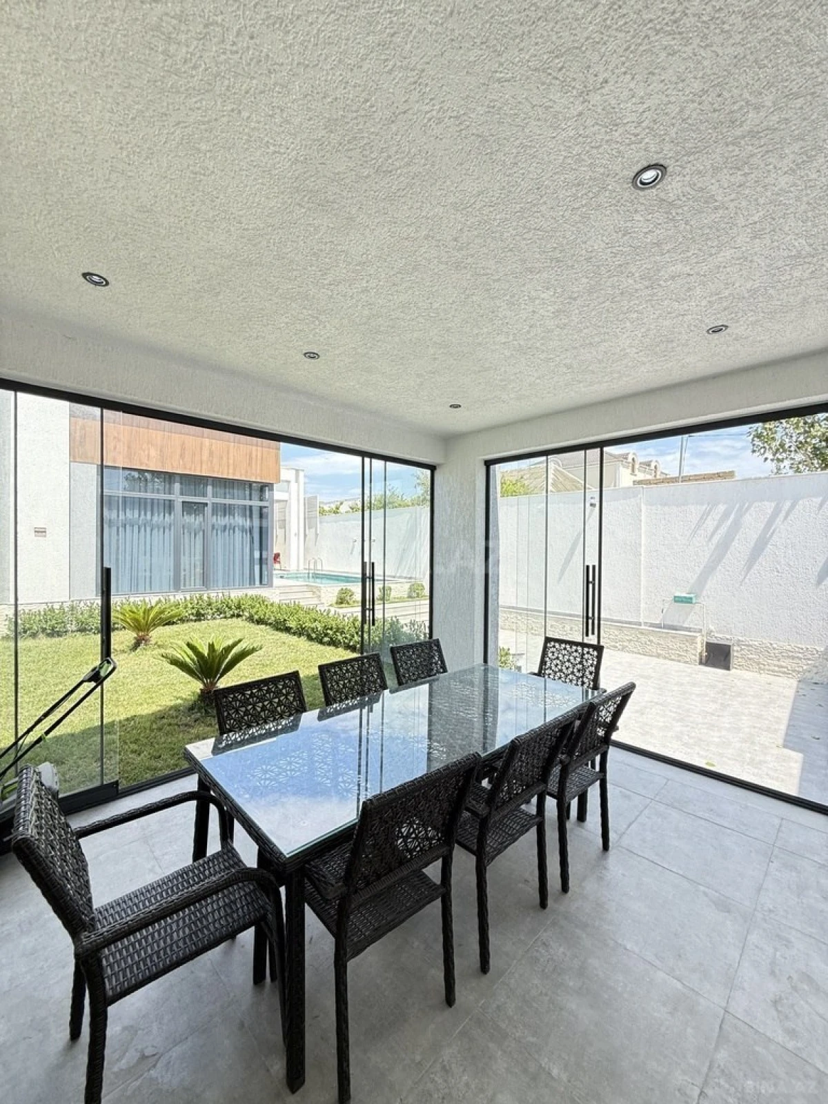 Satılır 4 otaqlı həyət evi 160 m²