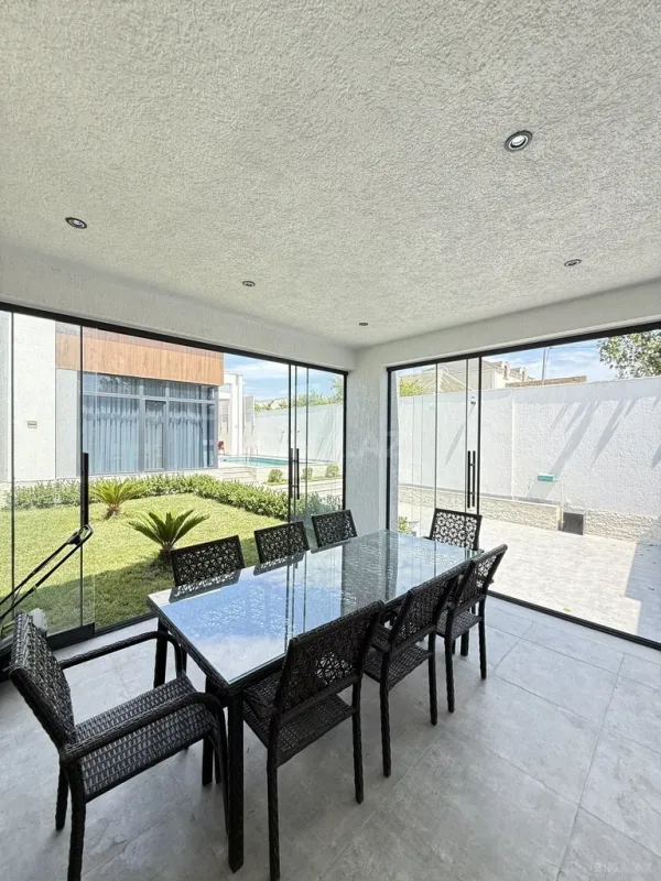 Satılır 4 otaqlı həyət evi 160 m²