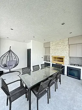 Satılır 4 otaqlı həyət evi 160 m²