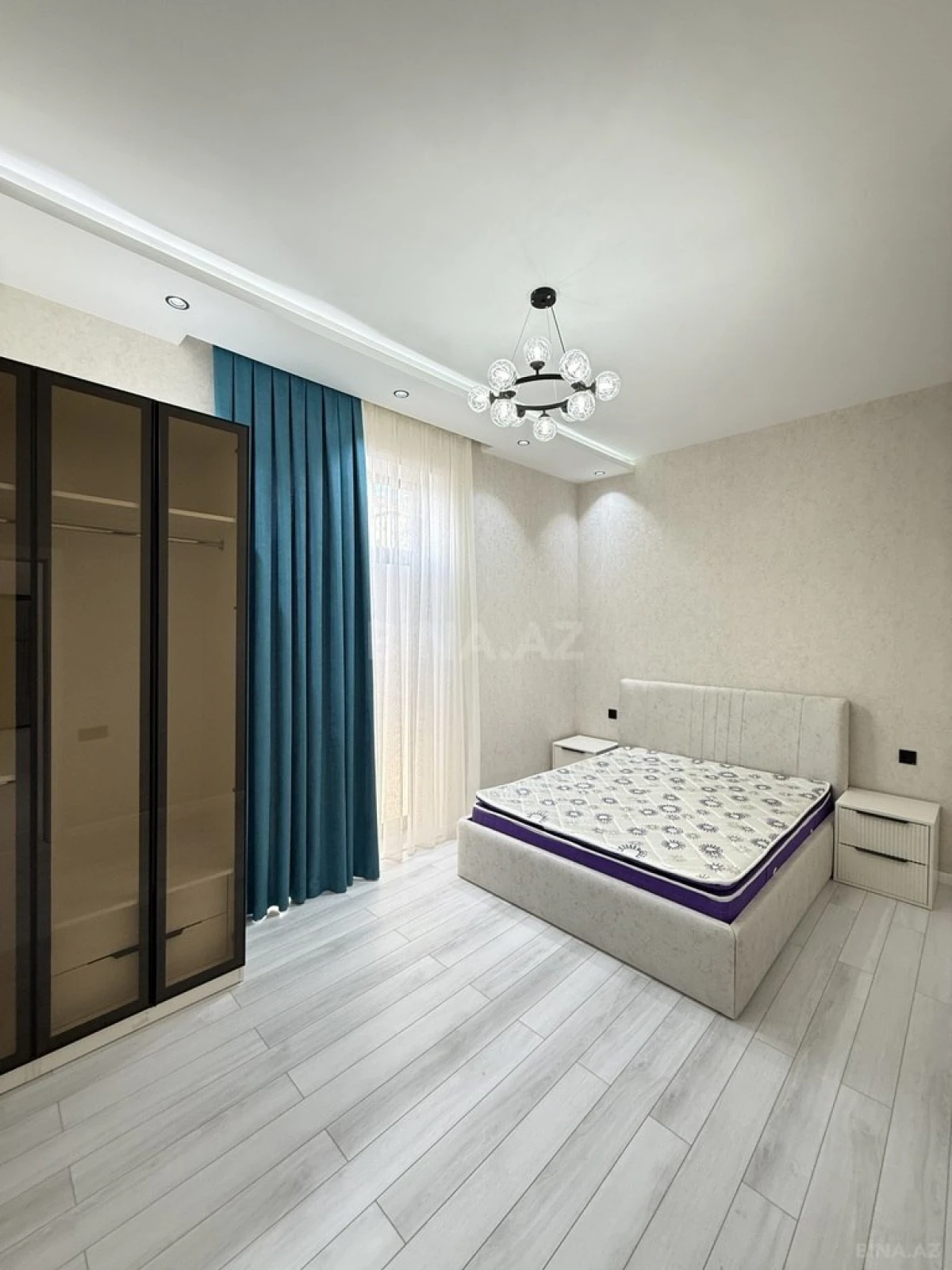 Satılır 4 otaqlı həyət evi 160 m²