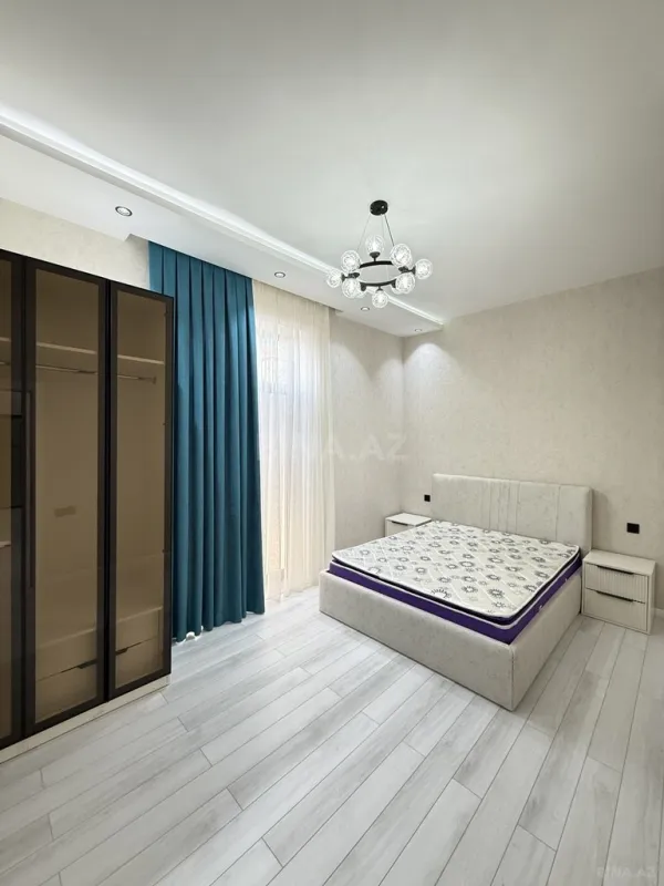 Satılır 4 otaqlı həyət evi 160 m²
