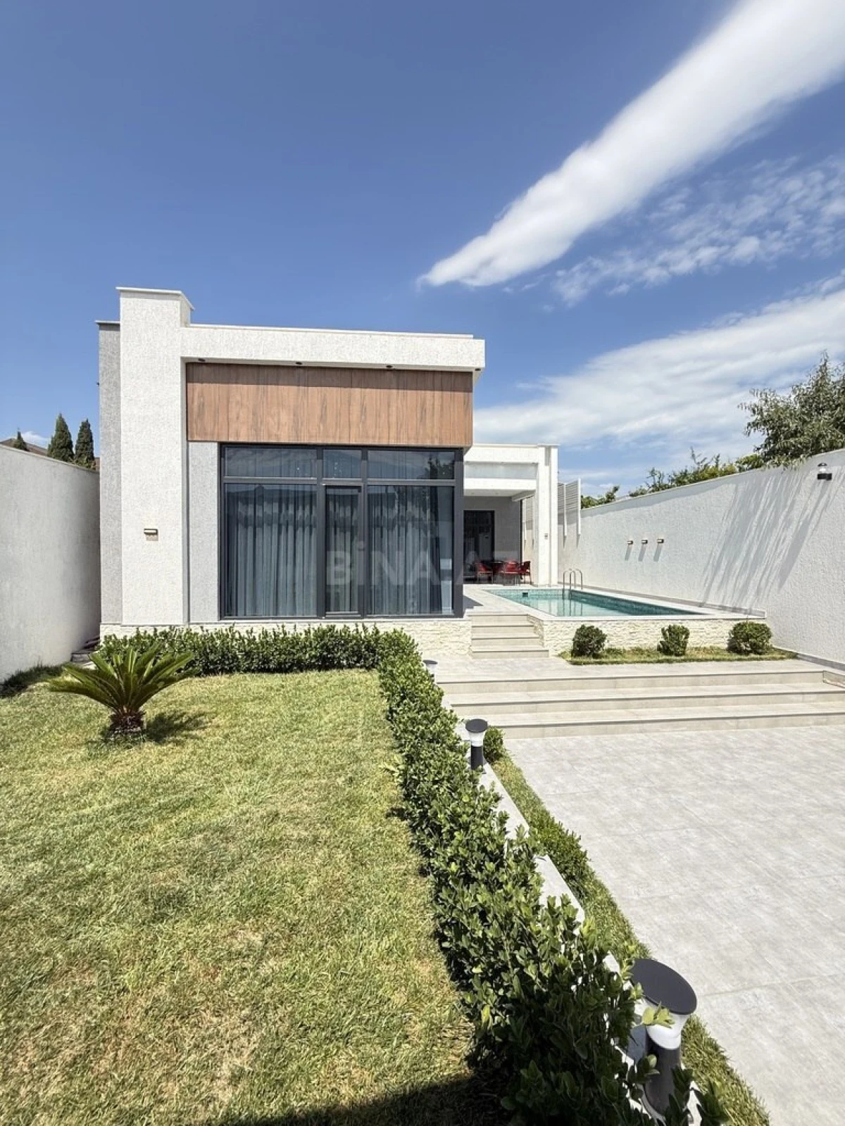 Satılır 4 otaqlı həyət evi 160 m²