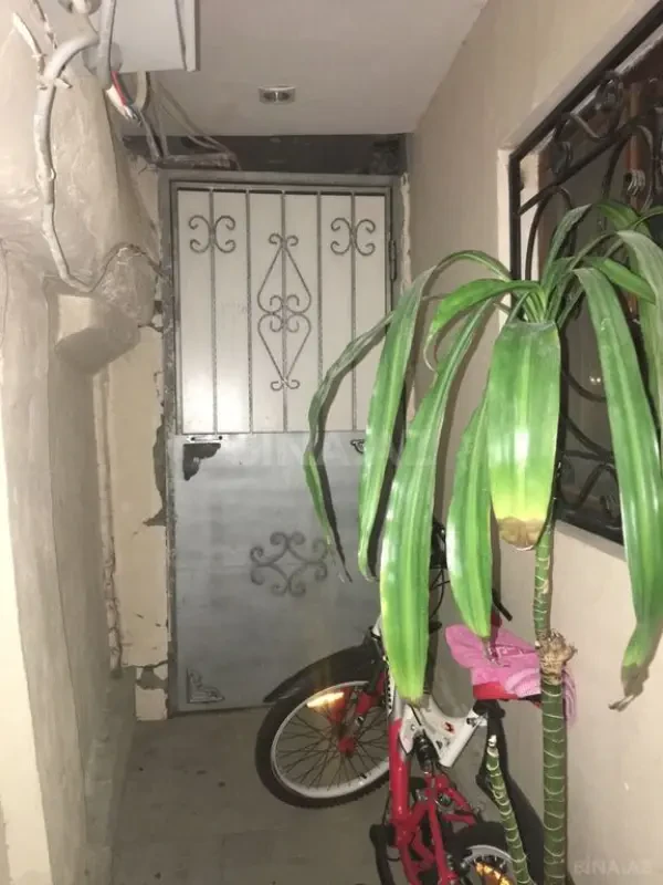 Satılır 4 otaqlı həyət evi 100 m²