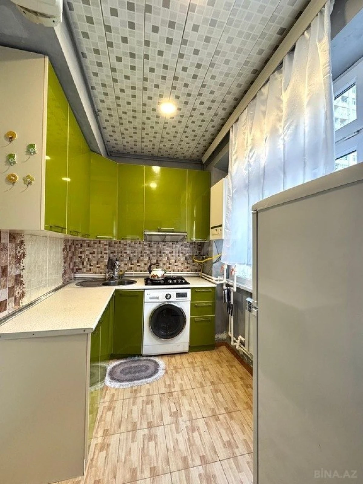 Kirayə verilir 2 otaqlı mənzil 65 m²