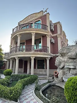 Satılır 5 otaqlı həyət evi 300 m² — Bakı, Bakıxanov 5 otaq 300.00 m²