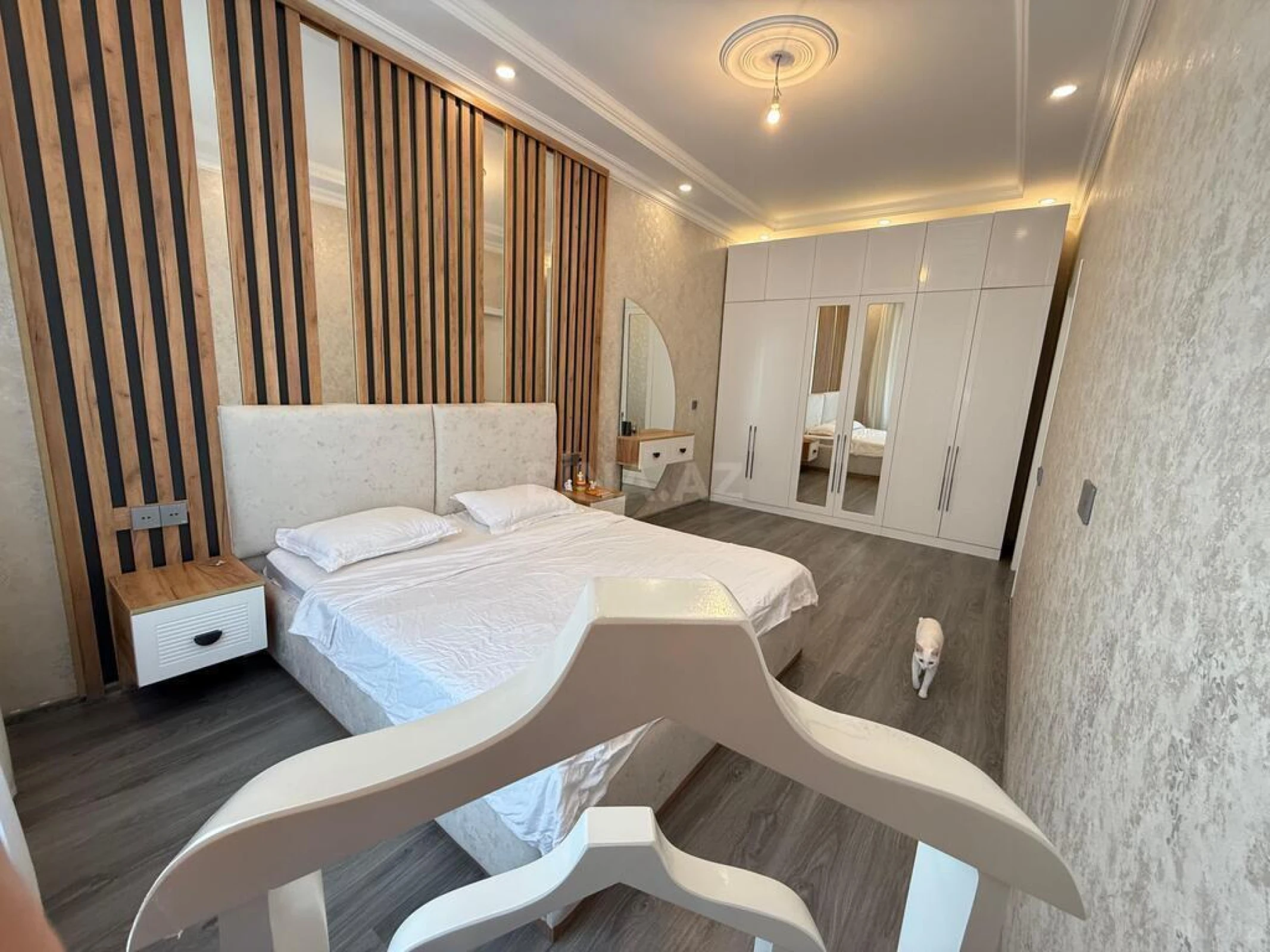 Satılır 4 otaqlı həyət evi 160 m²